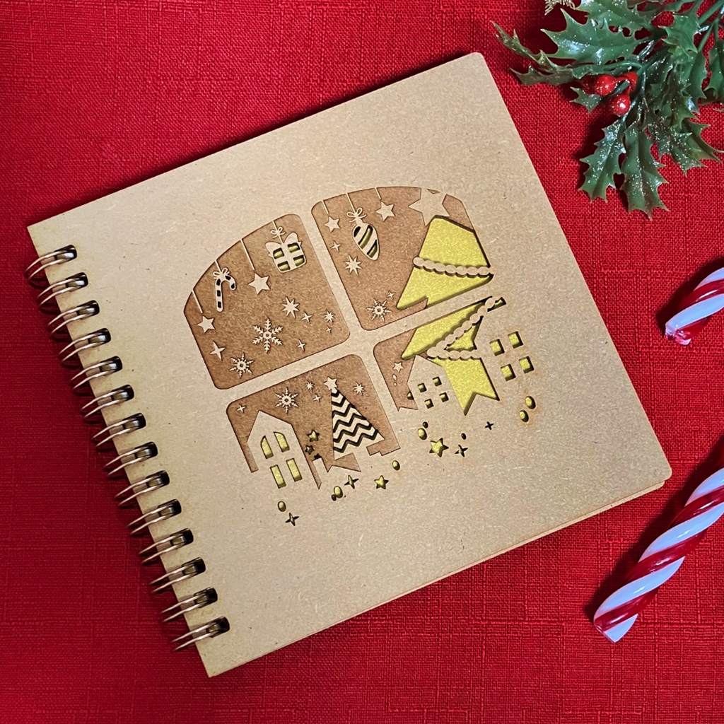 クリスマスの窓際ノート