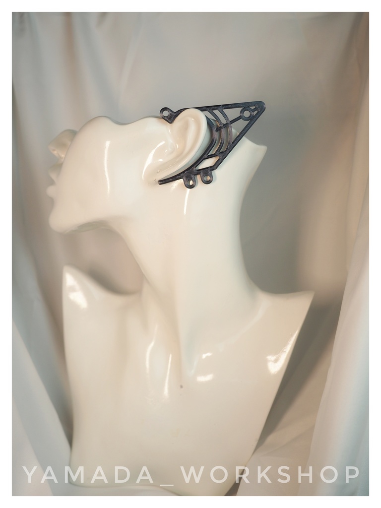 イヤーフック -知性の神に仕える者たち-