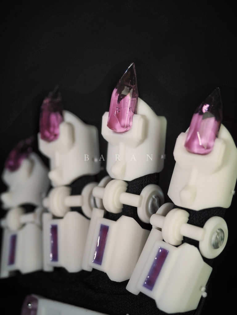 肉球義手限定カラーホワイト×ピンクパープル両手セット