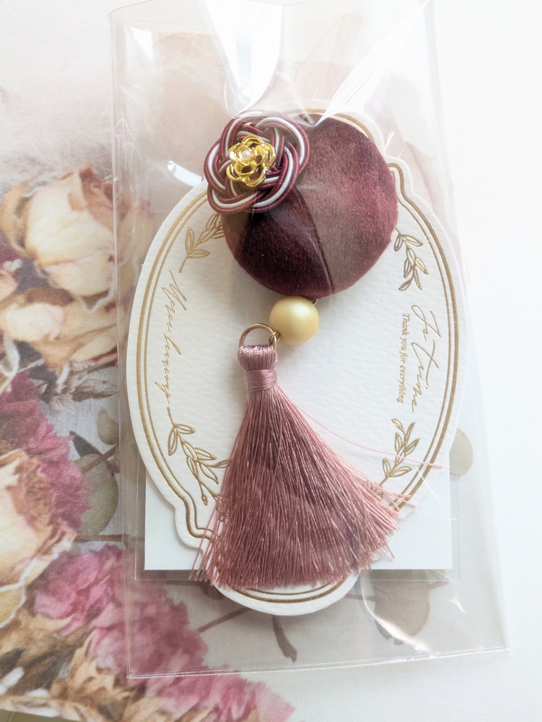 丸いドローイング・ブローチセット 朱那清那