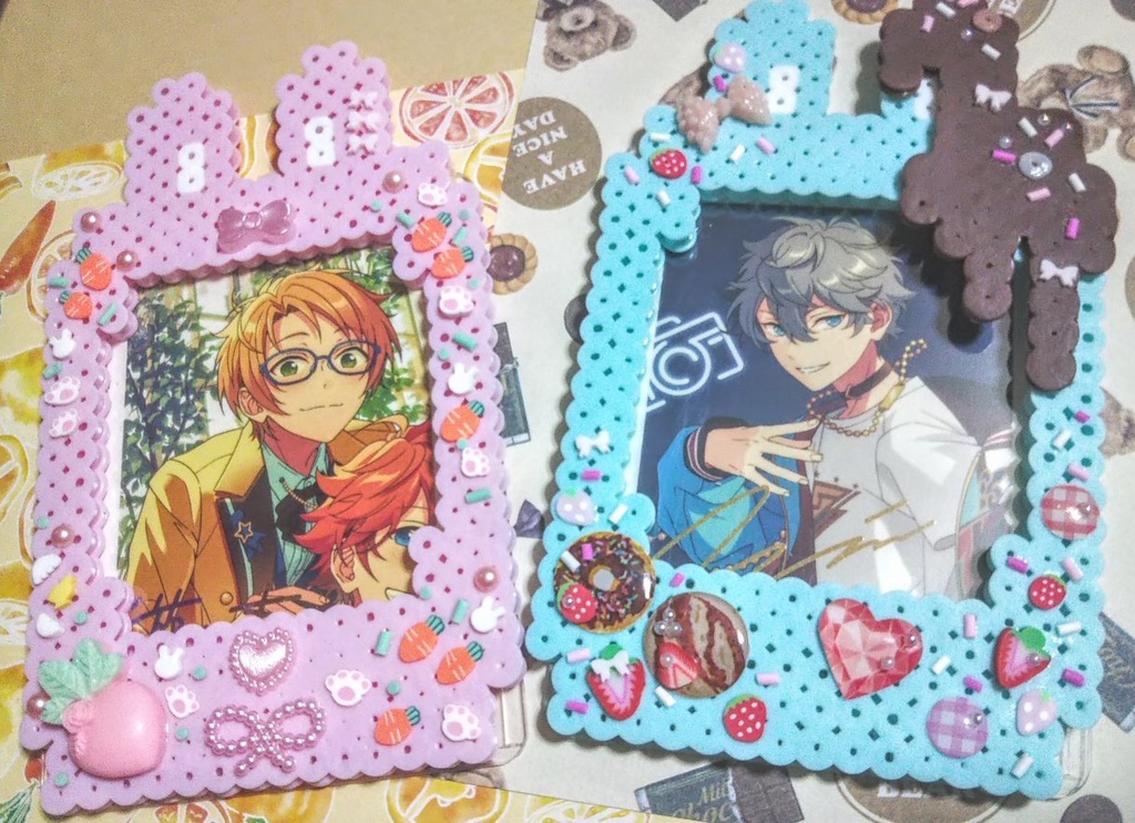 硬質カードケース🐰🥕🍫🍓