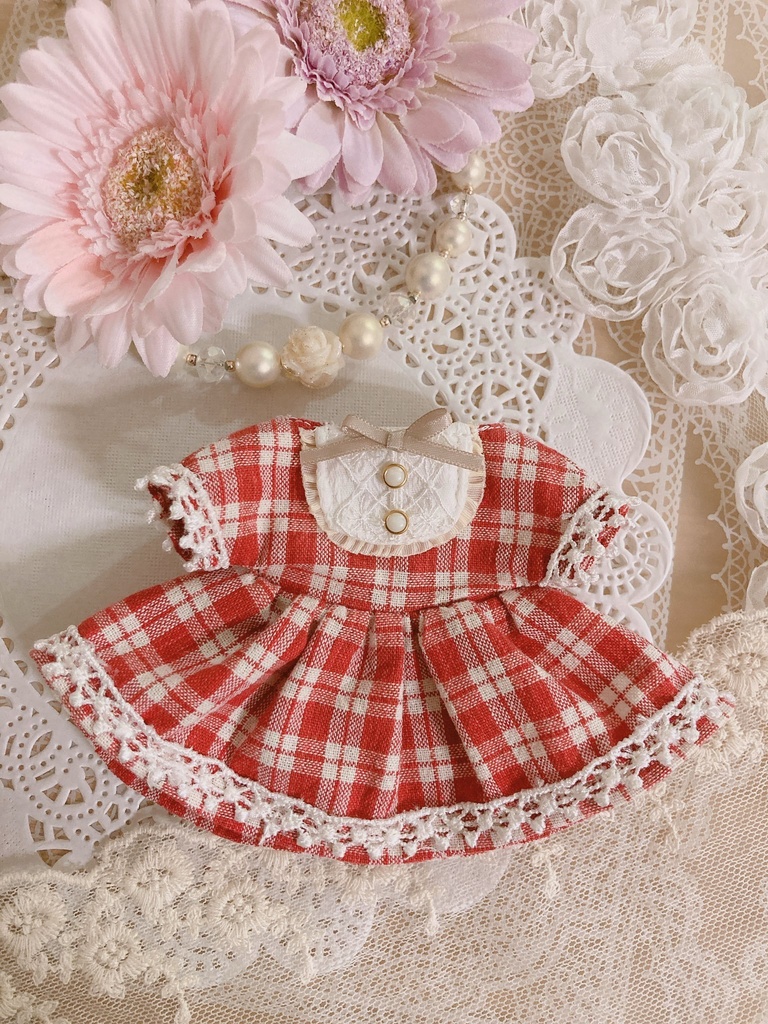 赤チェックワンピース