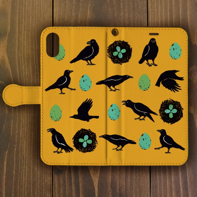 ハシボソガラス・ハシブトガラス【iPhone SE2・iPhone12対応】カラス・パターン・イエロー手帳型 スマホケース iPhone用【各機種あります】
