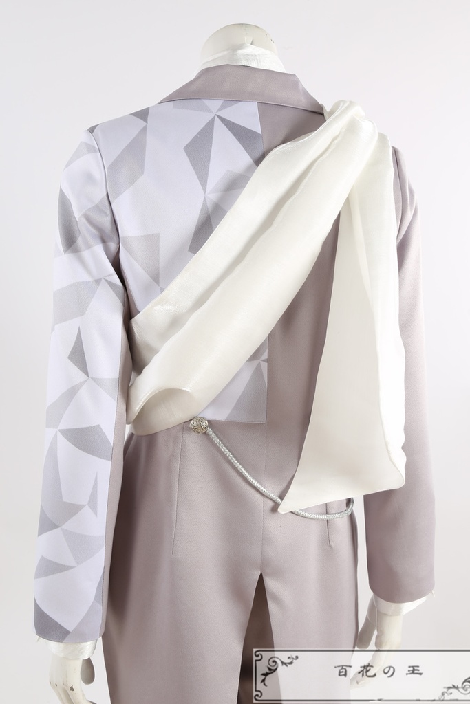 ツイステ 100年 プラチナジャケットアート 全員通用 制服 コスプレ衣装 コスチューム