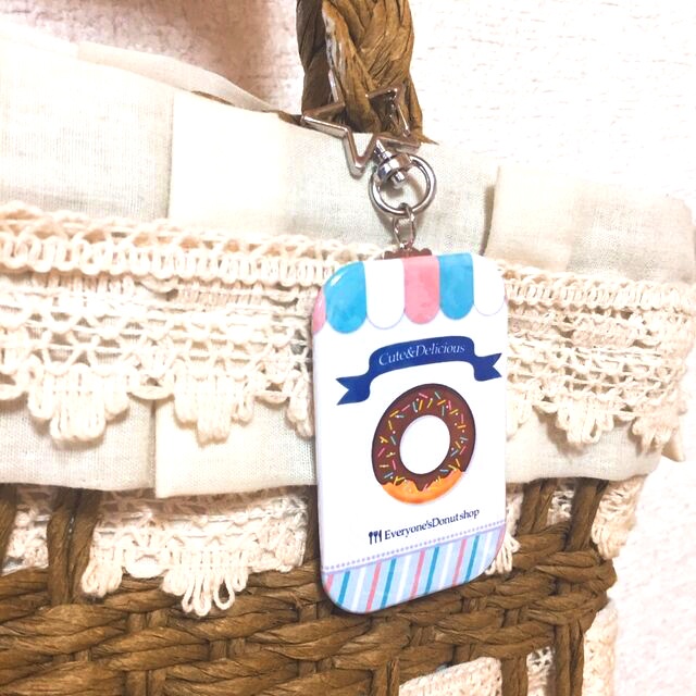 送料無料 キーホルダー チャームナスカン ドーナツ ドーナッツ イラスト Nejimakigirl Booth