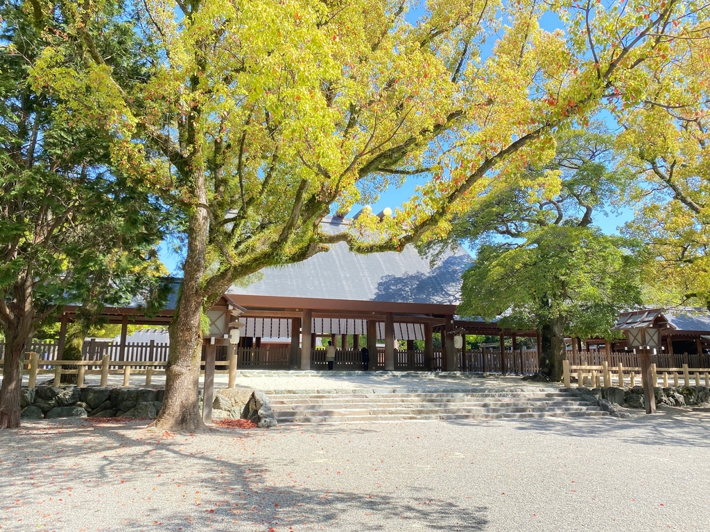 夏の熱田神宮