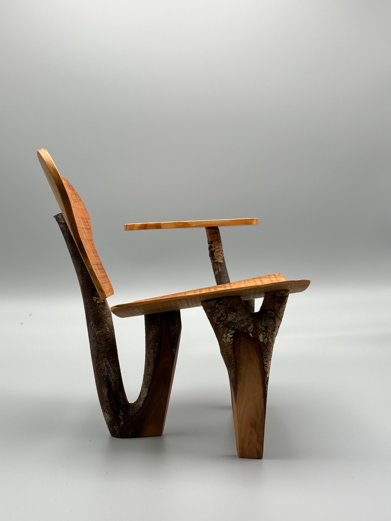 ドール用 サイドテーブル付の椅子 TYPE.1