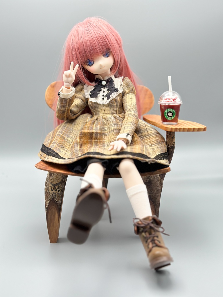 ドール用 サイドテーブル付の椅子 TYPE.1