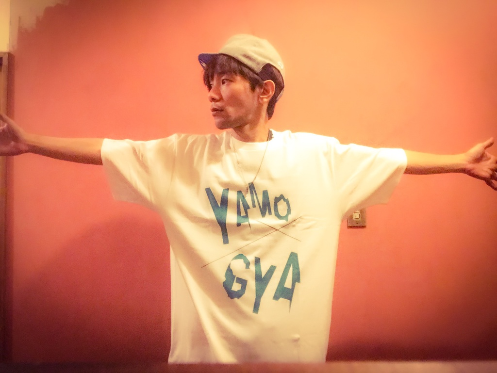 ビックロゴ「YAMOGYA」 Tシャツ