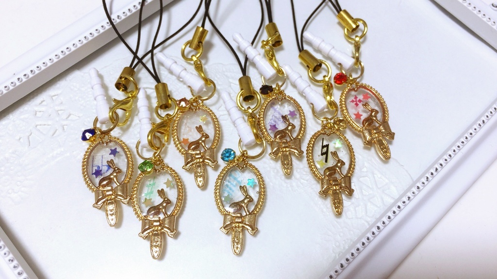 【セール】アイナナ ウサギの手鏡イヤホンジャック・ストラップ