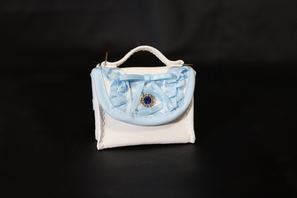 チェーンショルダーバッグ