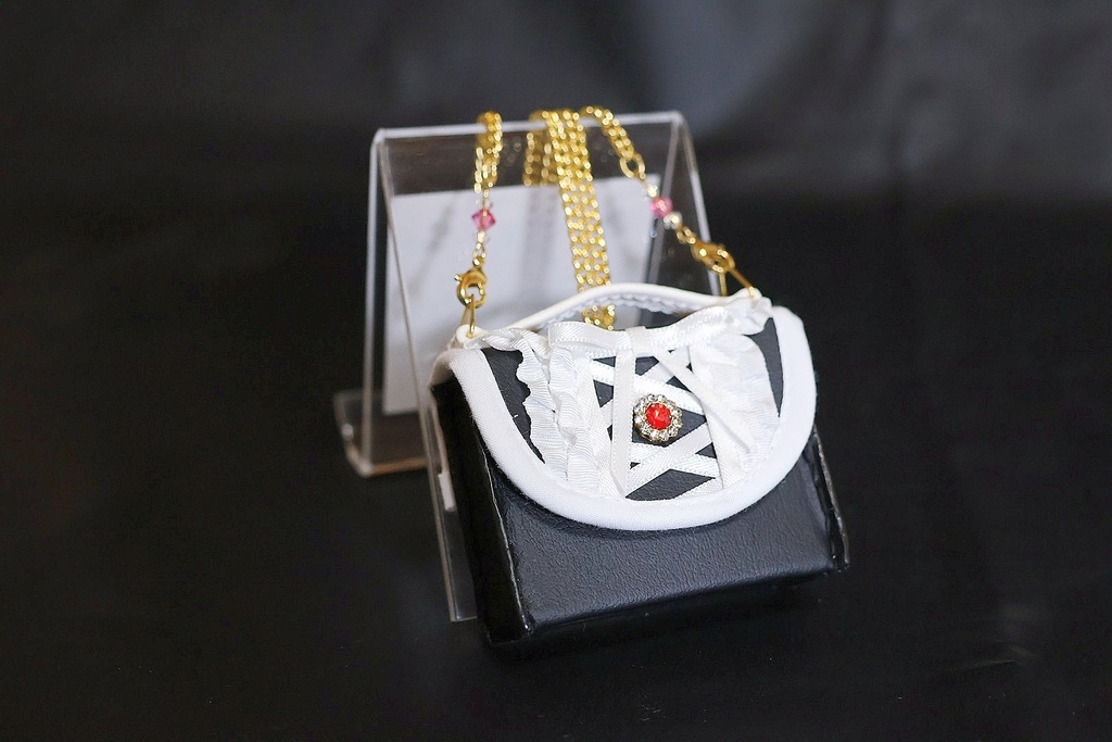 チェーンショルダーバッグ