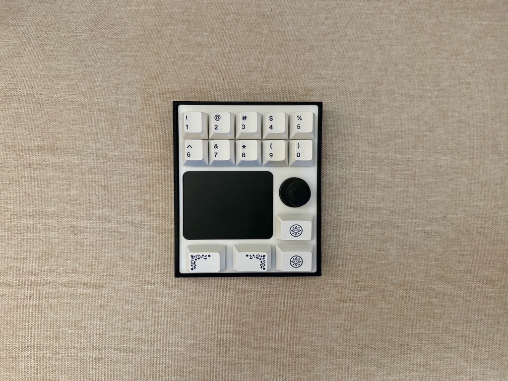 3本指ジェスチャー対応トラックパッド付き マクロパッド NumNum Bento