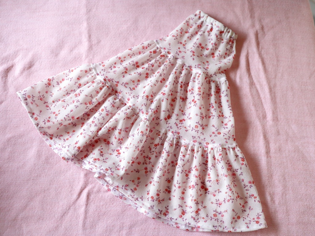 [OUTLET]60cmドールのティアードスカート　白小花