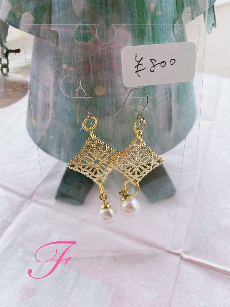 ハンドメイド ピアス