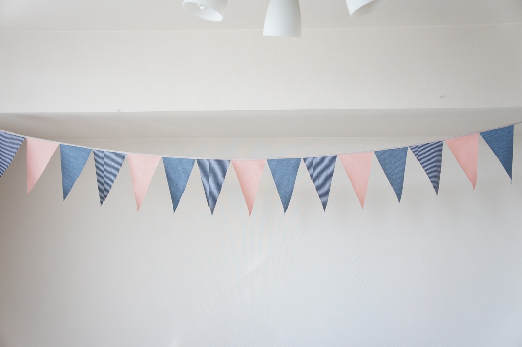 布ガーランド 290cm フラッグ 旗 結婚式 パーティー キャンプ 店舗装飾 飾り デニムピンク