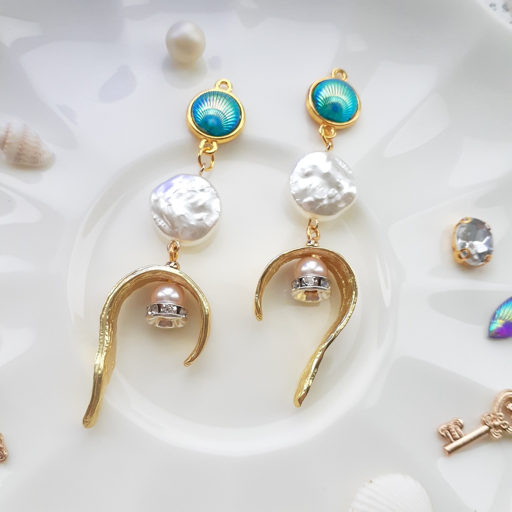 巻きつくうつぼピアス　フロイド　ジェイドイメージピアス