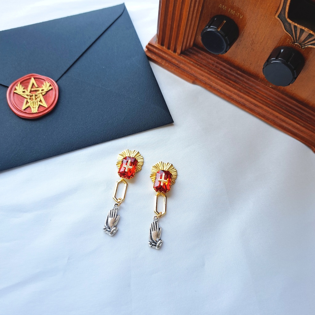 𝐚𝐬 𝐚 𝐍𝐔𝐍 ┈シスターアラスターイメージピアス┈