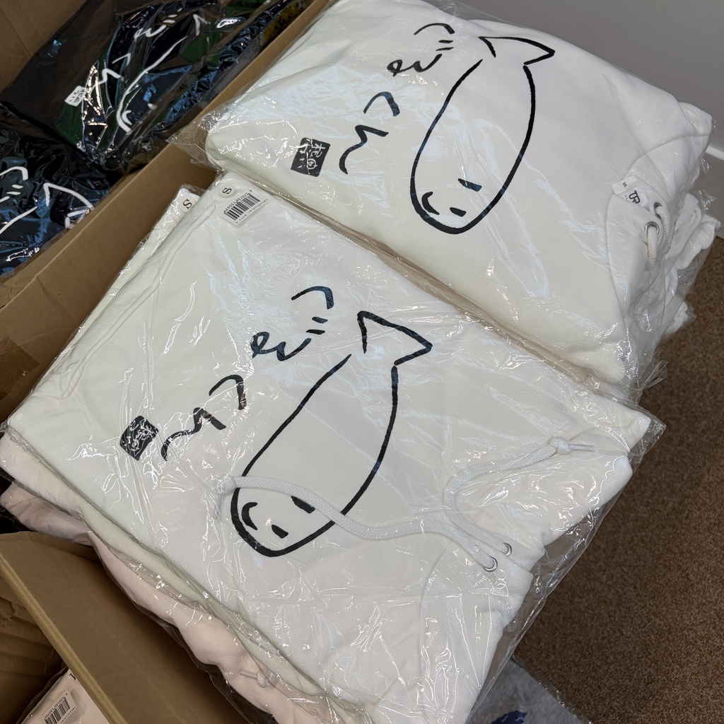 【ういの思い出グッズ】ぐるくんライトパーカー【落書き!!!!!】