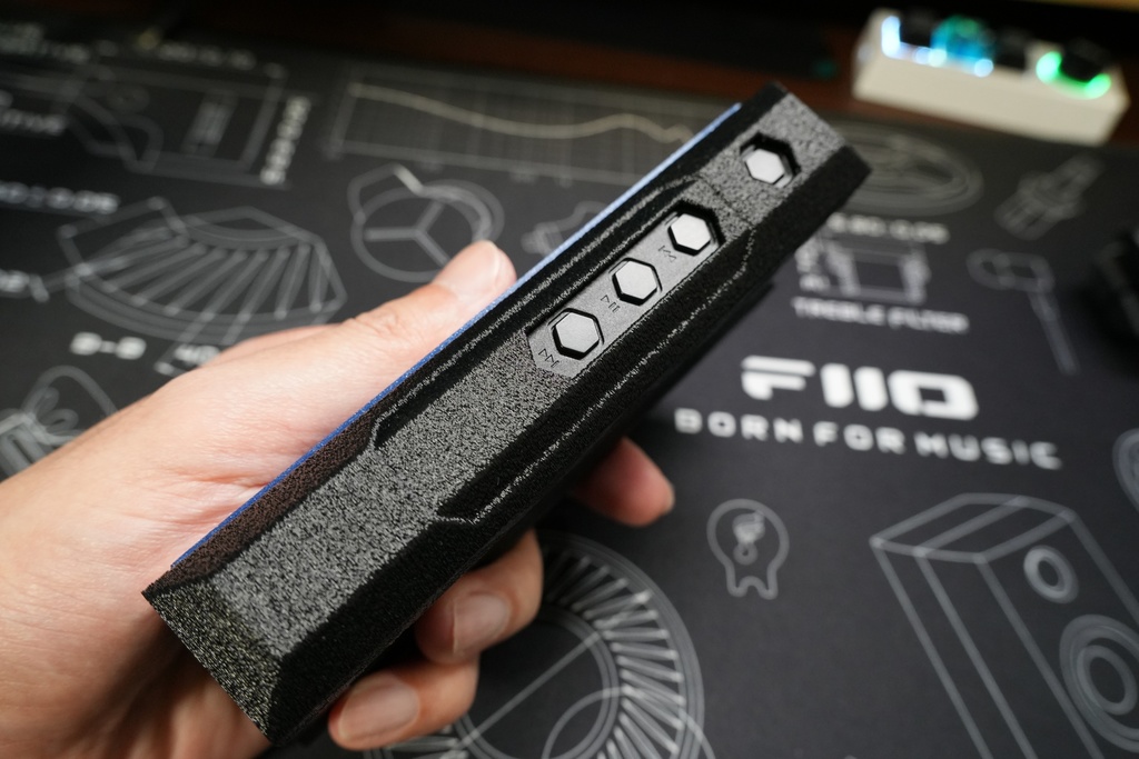 FIIO Q15 SPケース