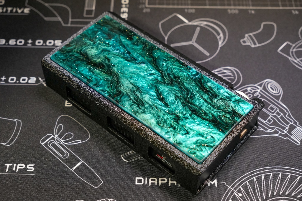 Cayin N3Ultra SPケース