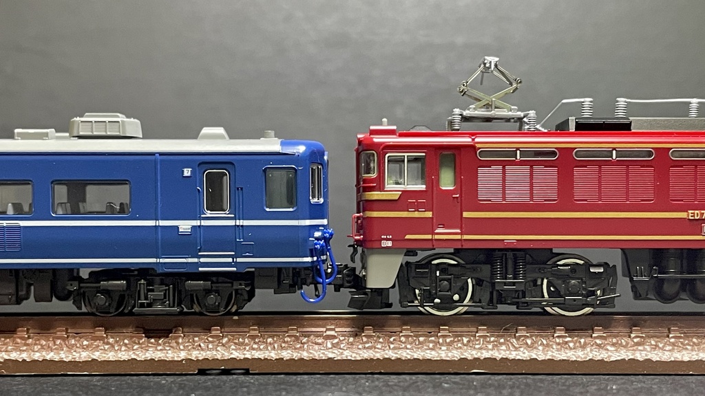 TLB(T社D級(4軸)機関車用):マルチナックルカプラー(改)