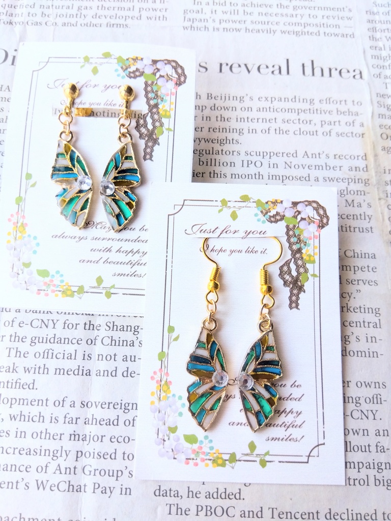 蝶のピアス、イヤリング