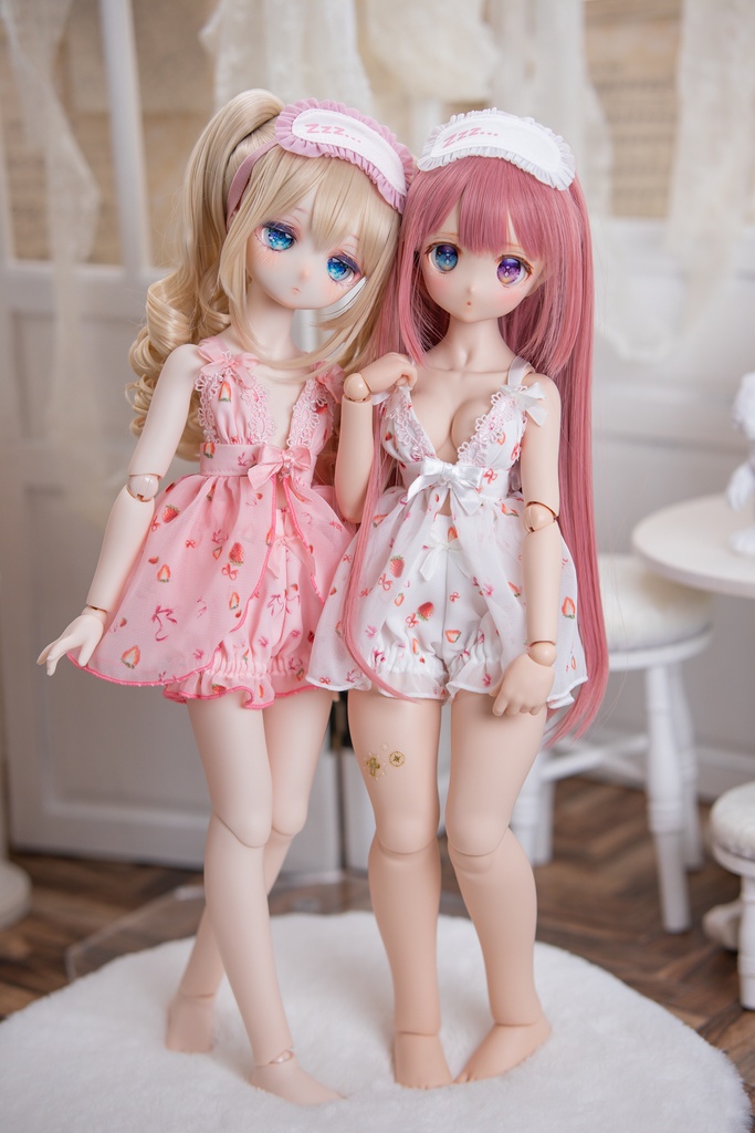MDD（S .M .L胸）もちあしサイズ　ストロベリーリボンナイトウェア