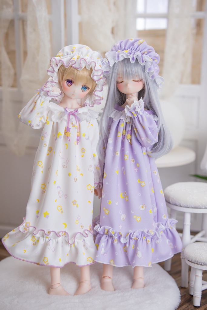 MDDサイズ　羊と月と星のナイトウェア