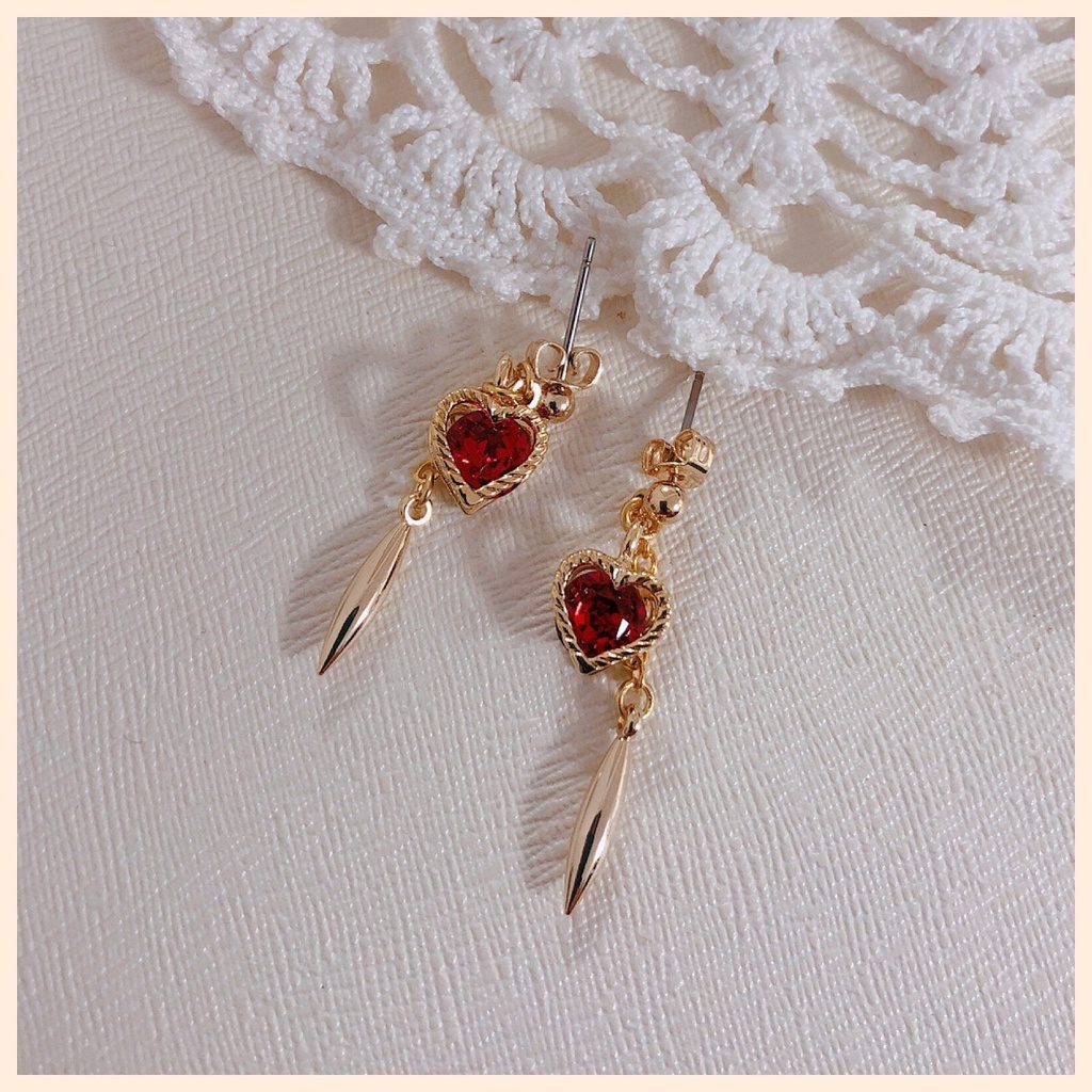 エース・トラッポラ イメージピアス