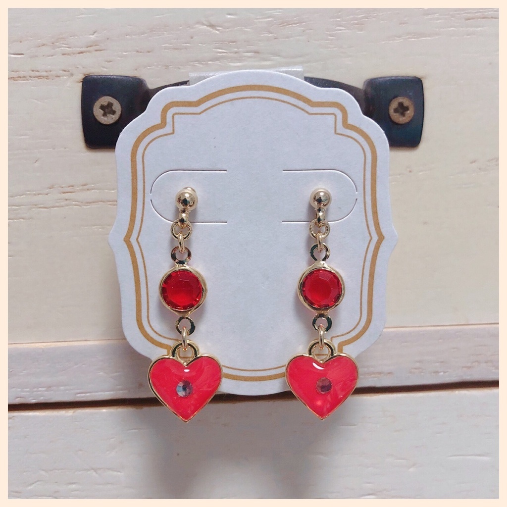 エース・トラッポラ イメージピアス・イヤリング