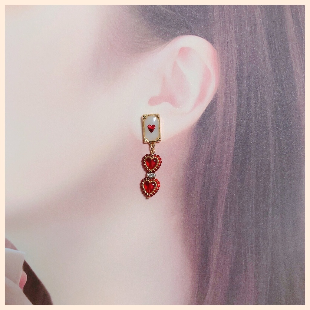 エース・トラッポラ イメージピアス・イヤリング