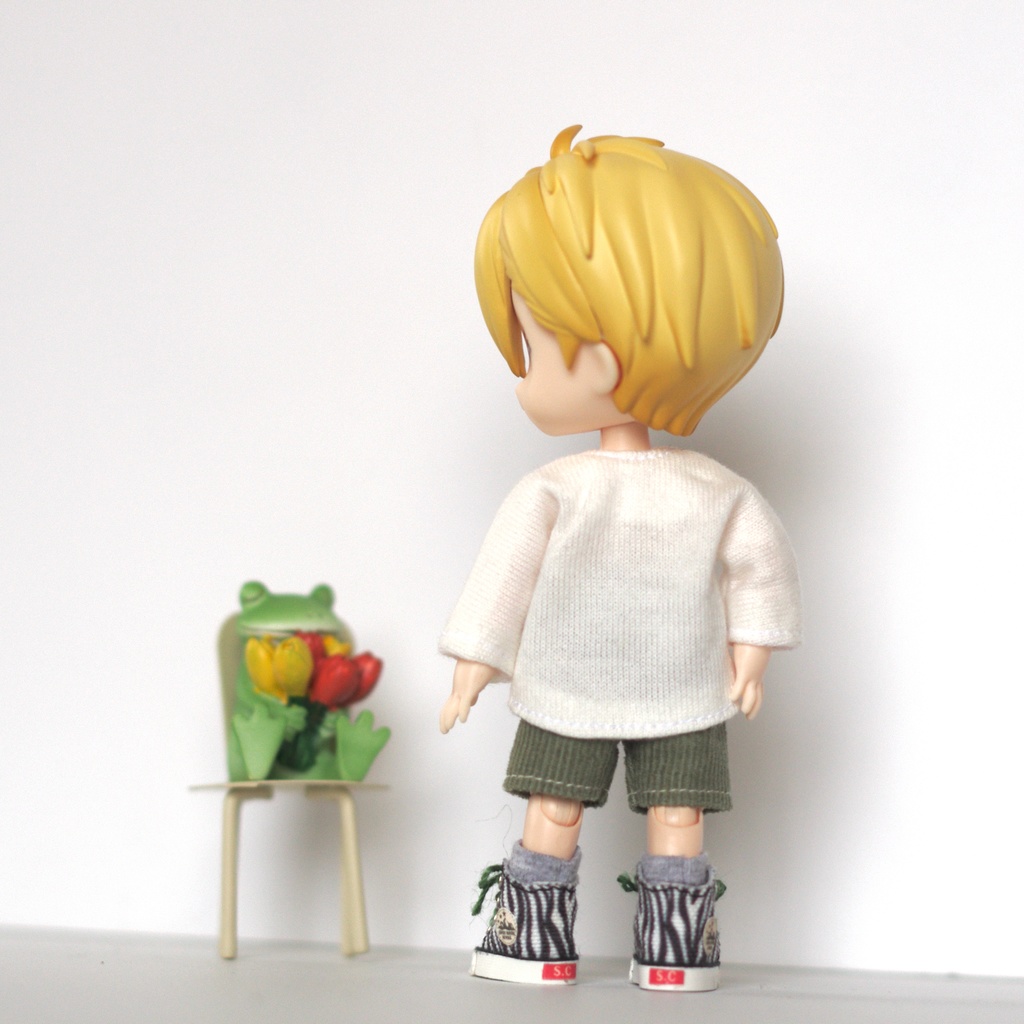 カーブ長袖Tシャツ&細コールショートパンツ/オビツ11・ねんどろどーる