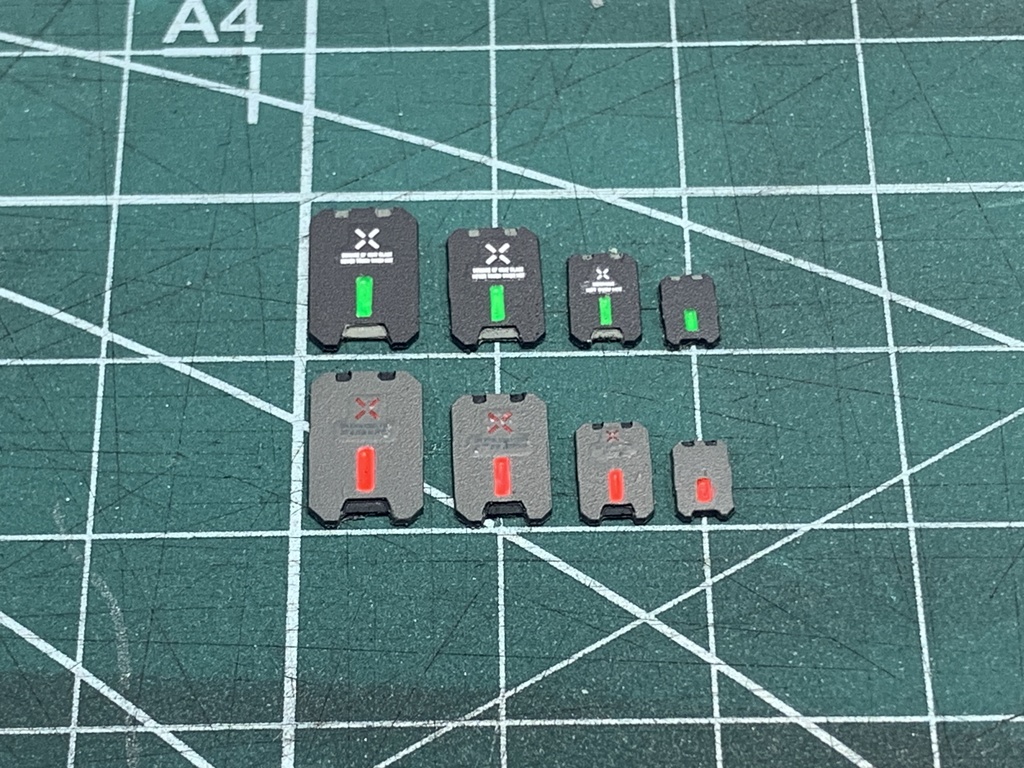 ハッチモールドパーツ① ガンプラ プラモデル 1/144 1/100 改造 改修カスタム用 ディテールアップパーツ 0.5mmプラ板