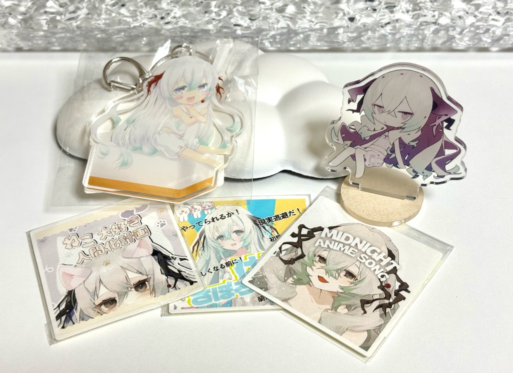 【限定1セット】アクスタ & アクキー & ステッカー