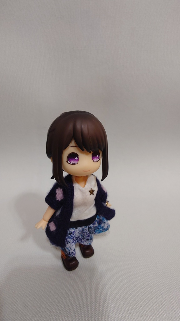 モチーフ繋ぎのカーディガン