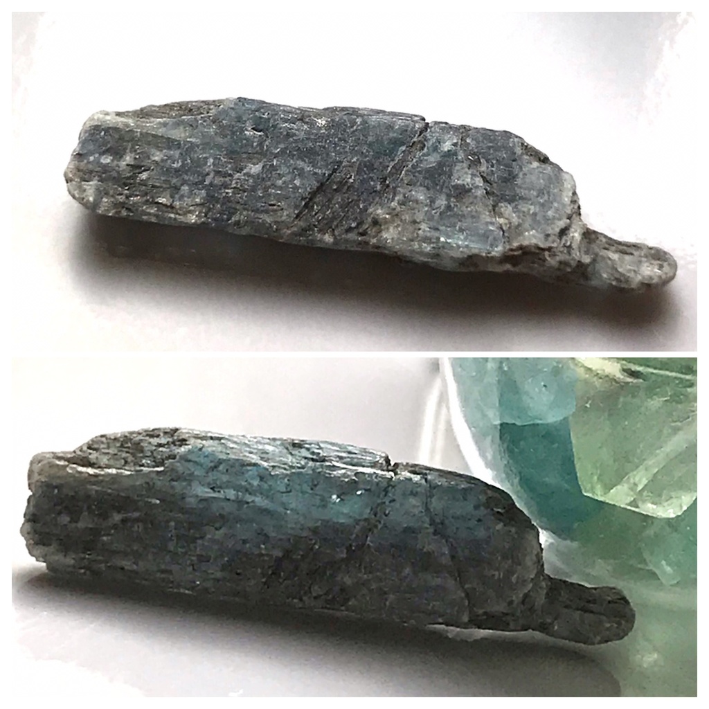 鉱物標本瓶 - Piece of the Tower (Tube)