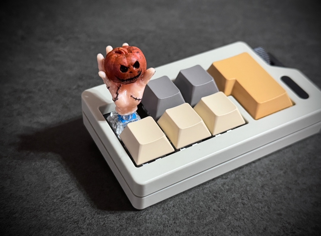 THE HAND Jack-o'-lantern