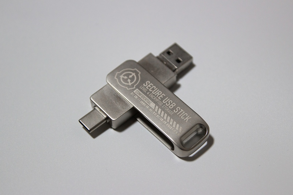 【SCP財団】専用ケース付USBメモリ(64GB)