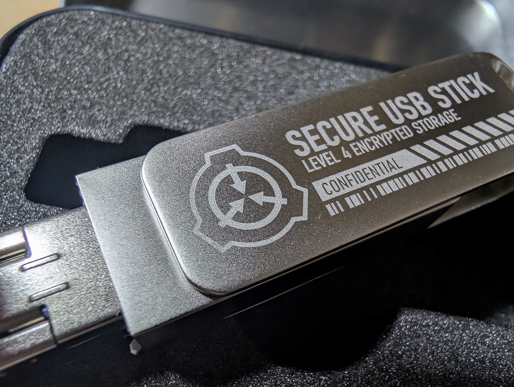 【SCP財団】専用ケース付USBメモリ(64GB)