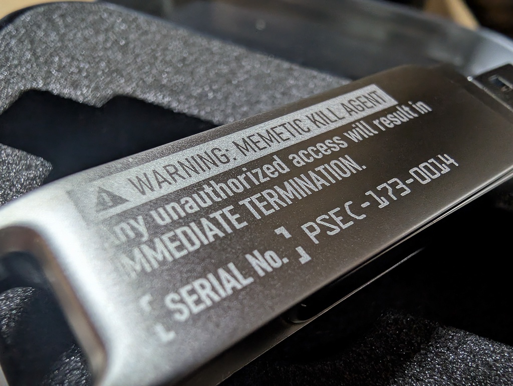 【SCP財団】専用ケース付USBメモリ(64GB)