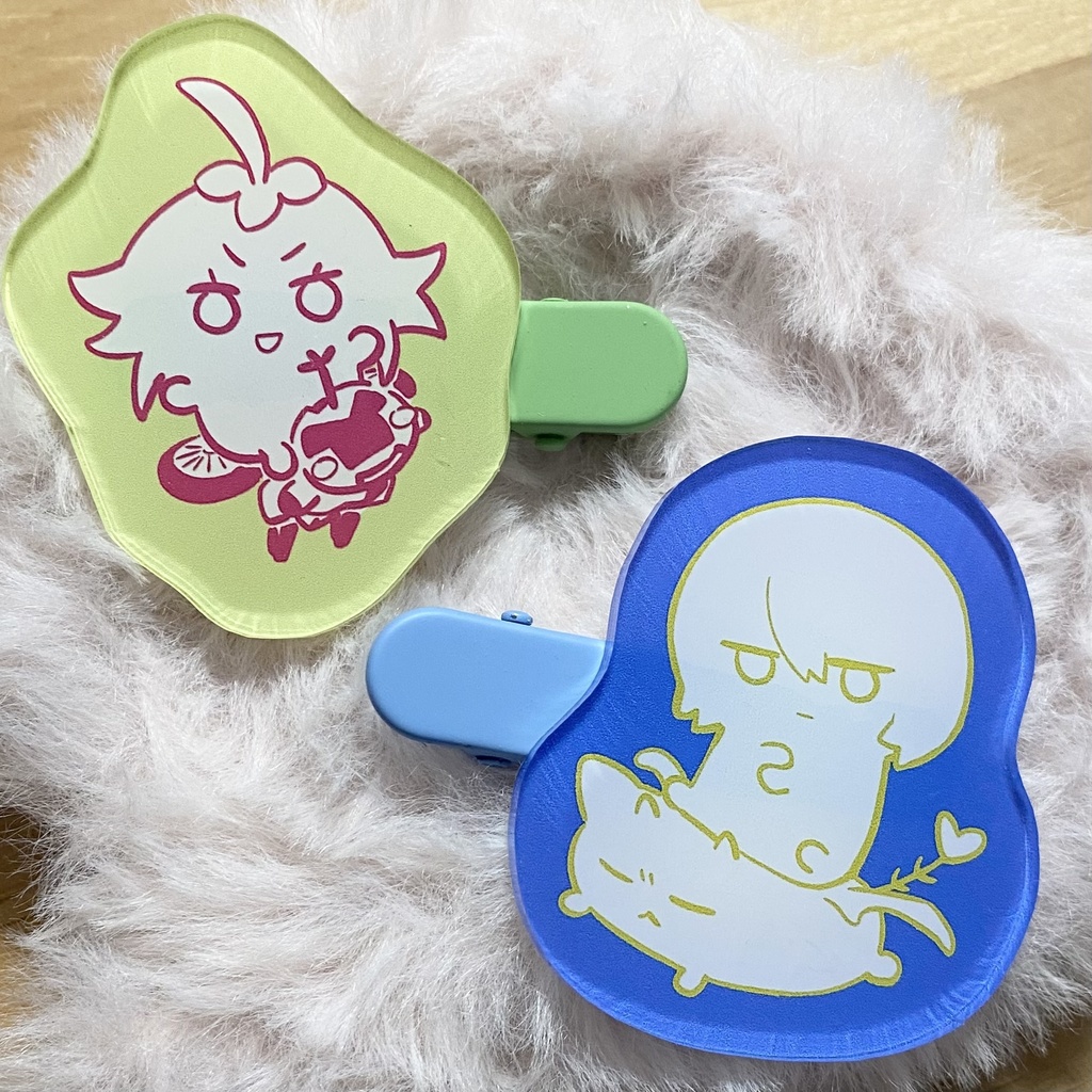 ディティカ・オトモと一緒ヘアクリップ