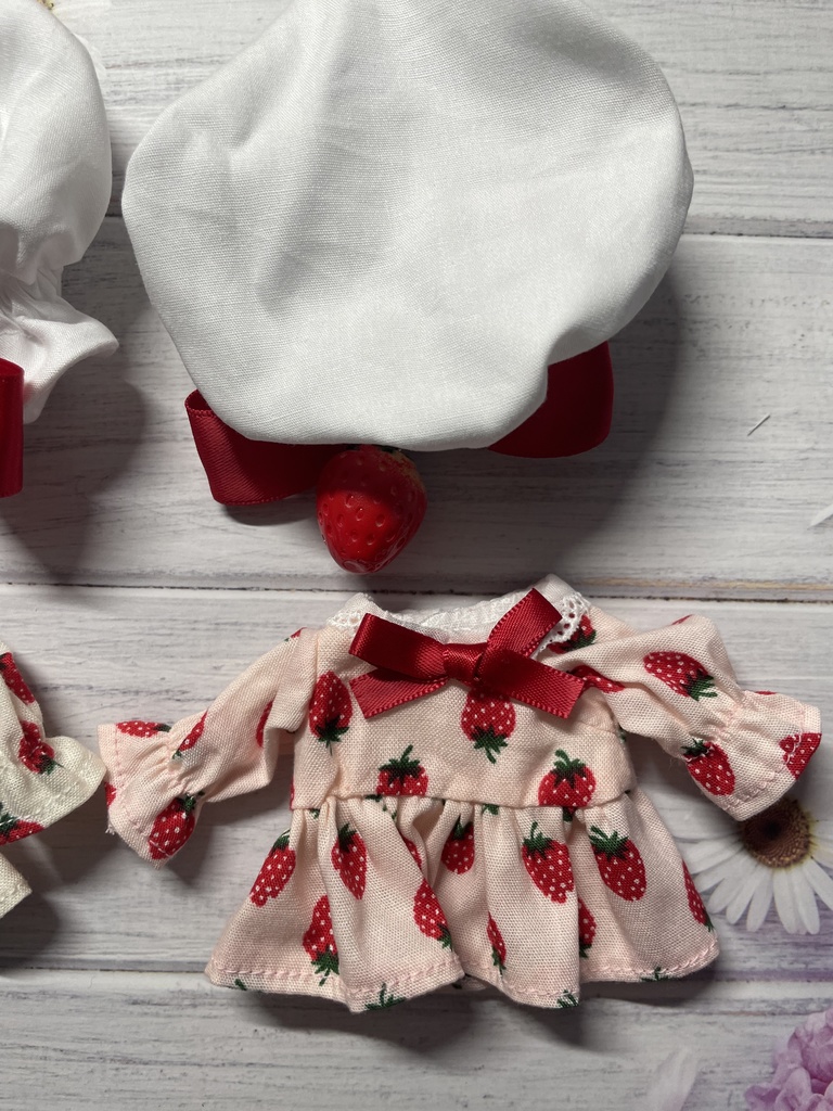 16cm ぬい服 いちごルームウェア