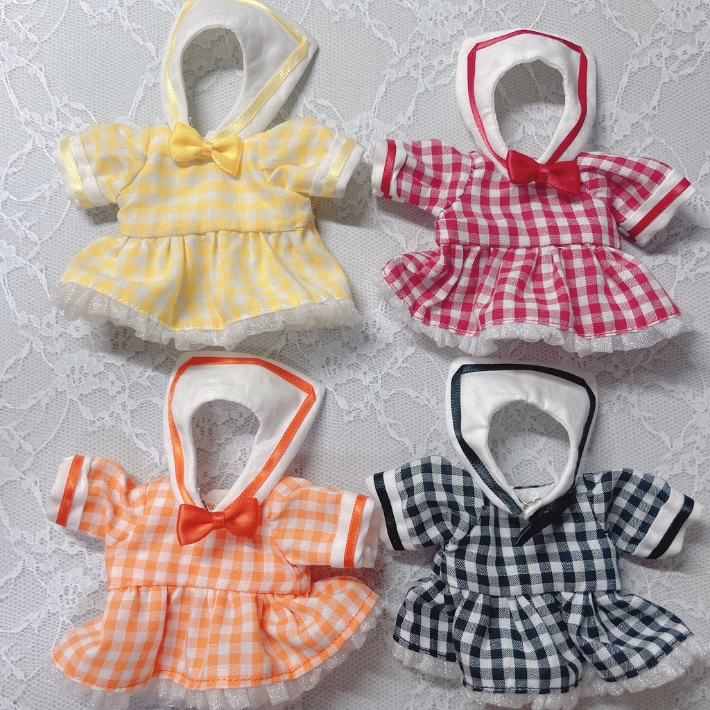 水玉とチェックのセーラー服