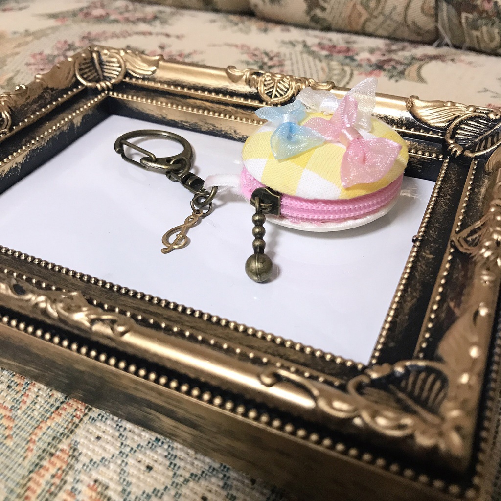 水本ゆかり🎼*メロウイエローモチーフ*マカロンポーチ