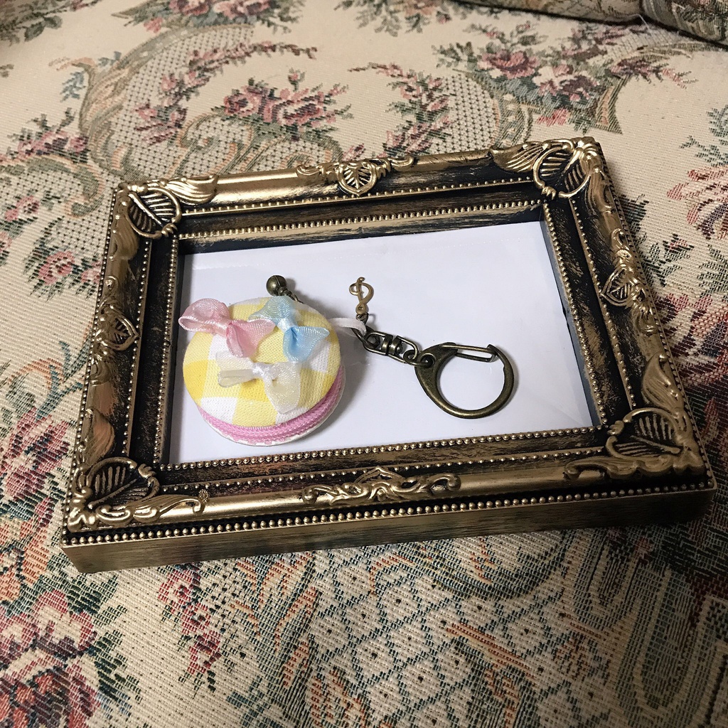 水本ゆかり🎼＊メロウイエローモチーフ＊マカロンポーチ