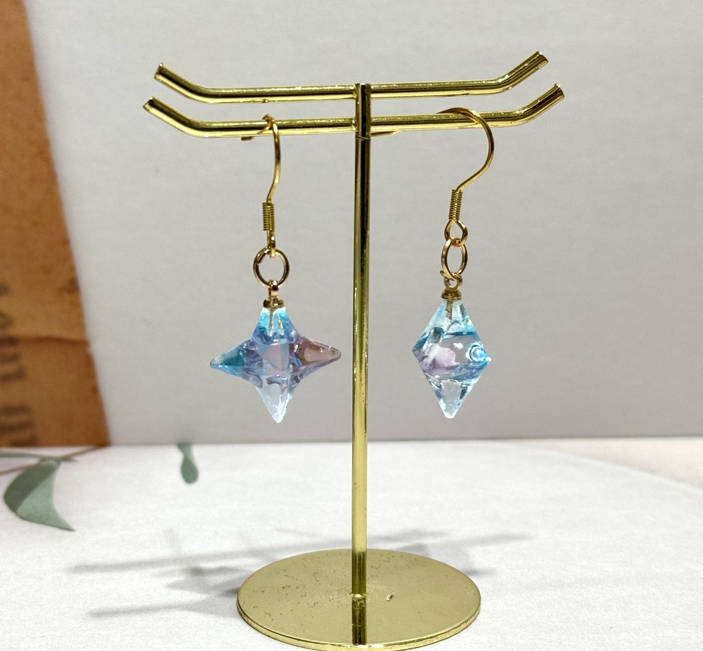 四芒星  原神 原石 キラキラ ピアス