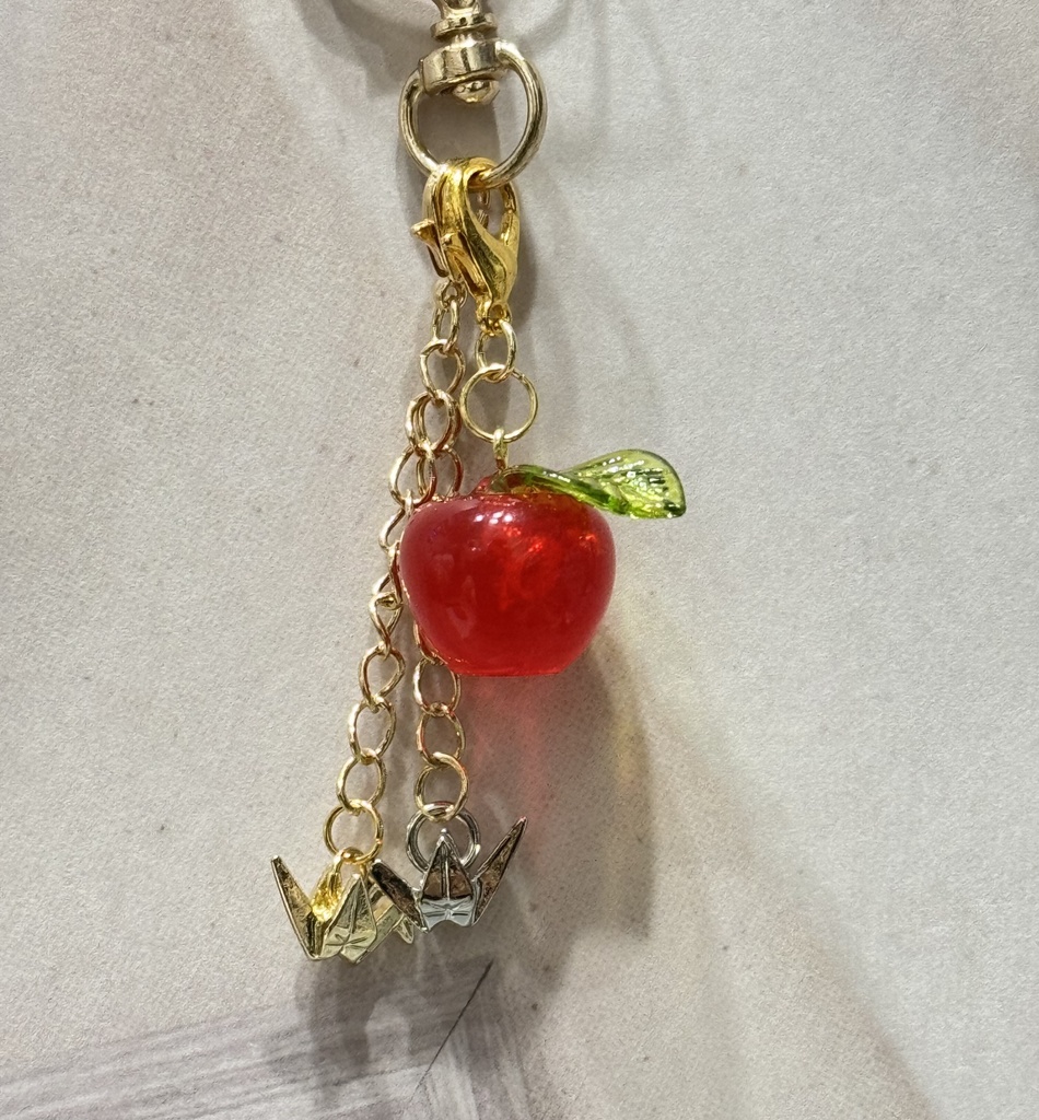 恋と深空 マヒル イメージ リンゴ 折り鶴 キーホルダー