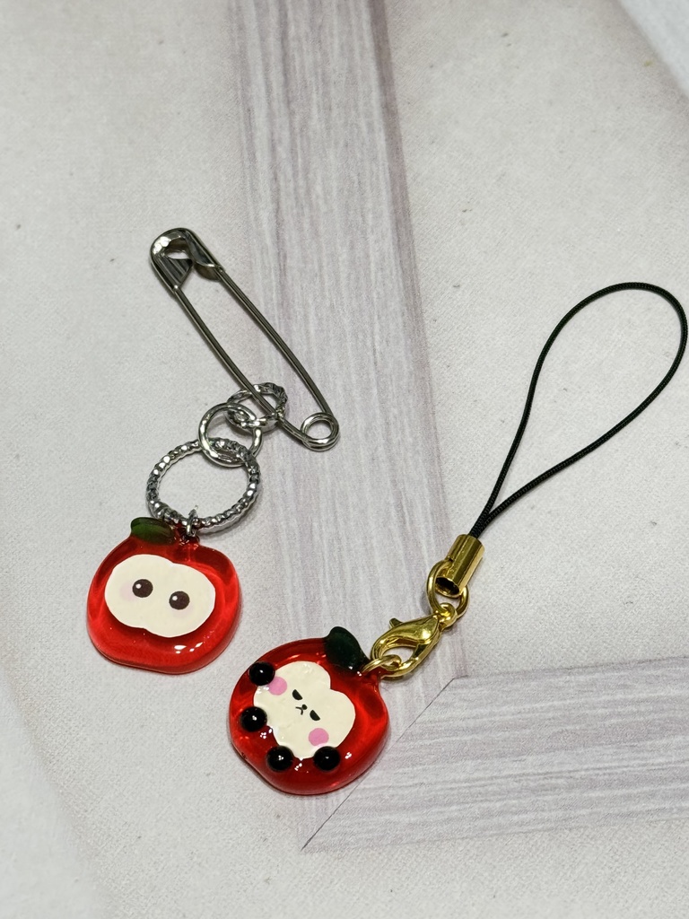 恋と深空 マヒル エプロン リンゴピン 赤リンゴオマケつき