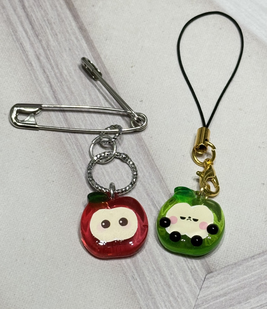 恋と深空 マヒル エプロン りんごピン ハッピーリンゴおまけつき